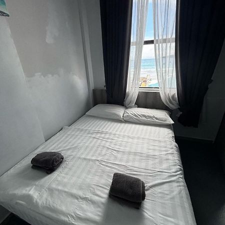 The Room Inn - Pasir Panjang Kampung Kuala Besut Eksteriør bilde