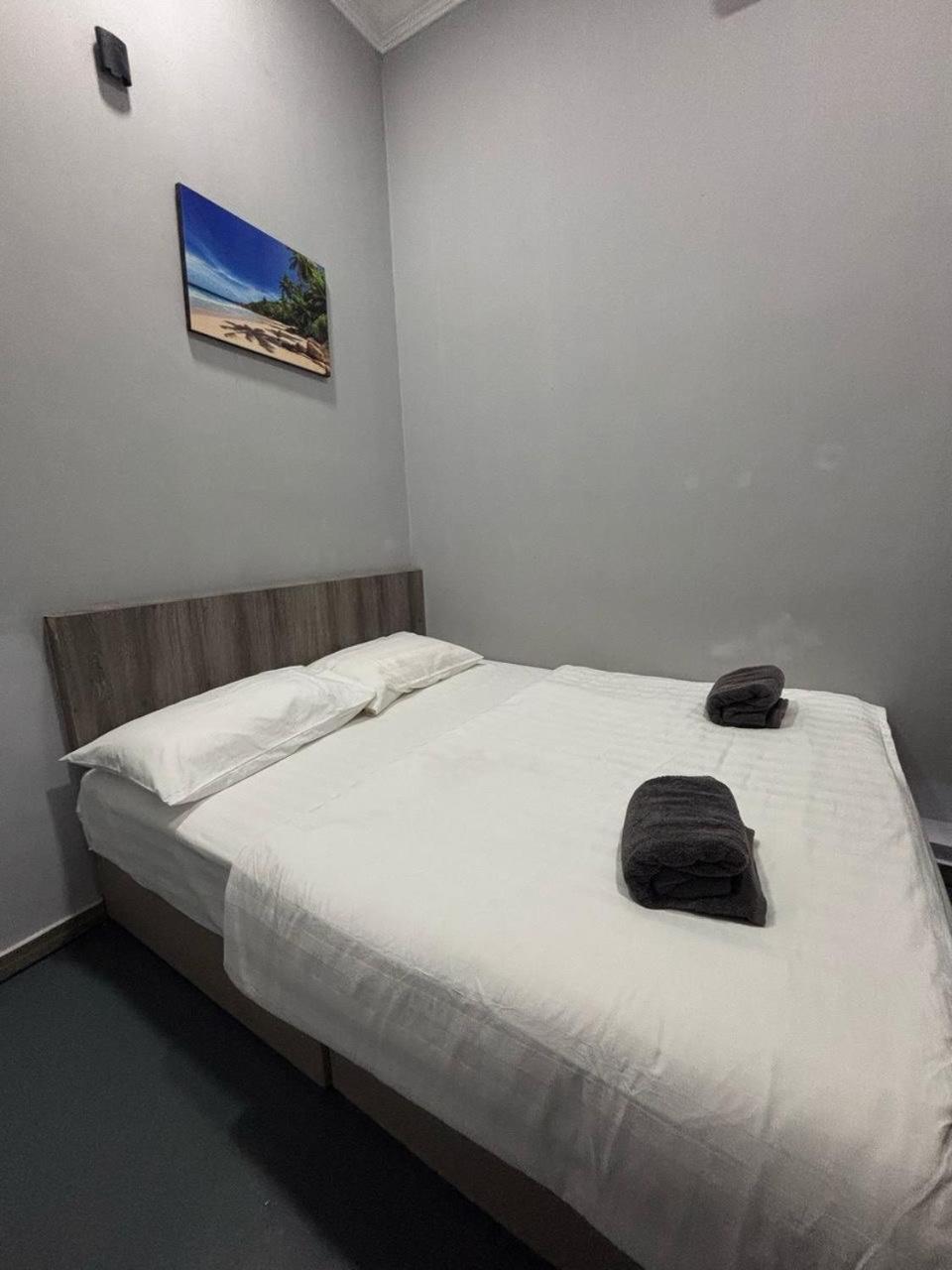 The Room Inn - Pasir Panjang Kampung Kuala Besut Eksteriør bilde