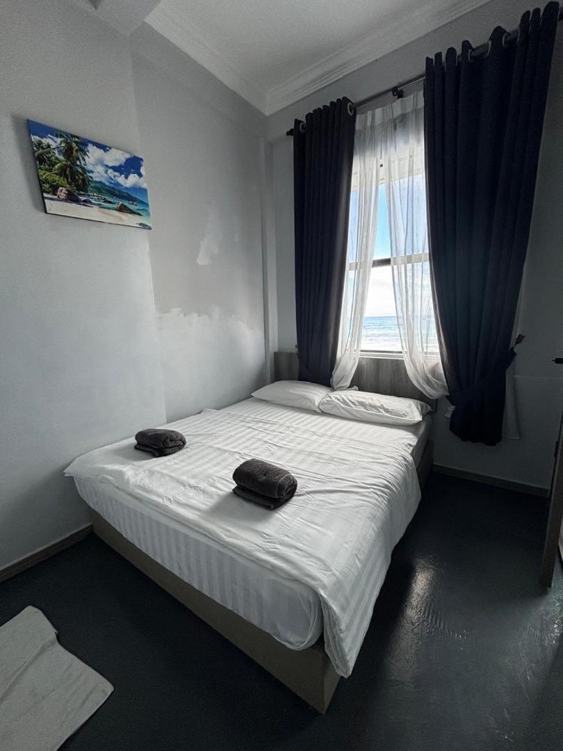 The Room Inn - Pasir Panjang Kampung Kuala Besut Eksteriør bilde